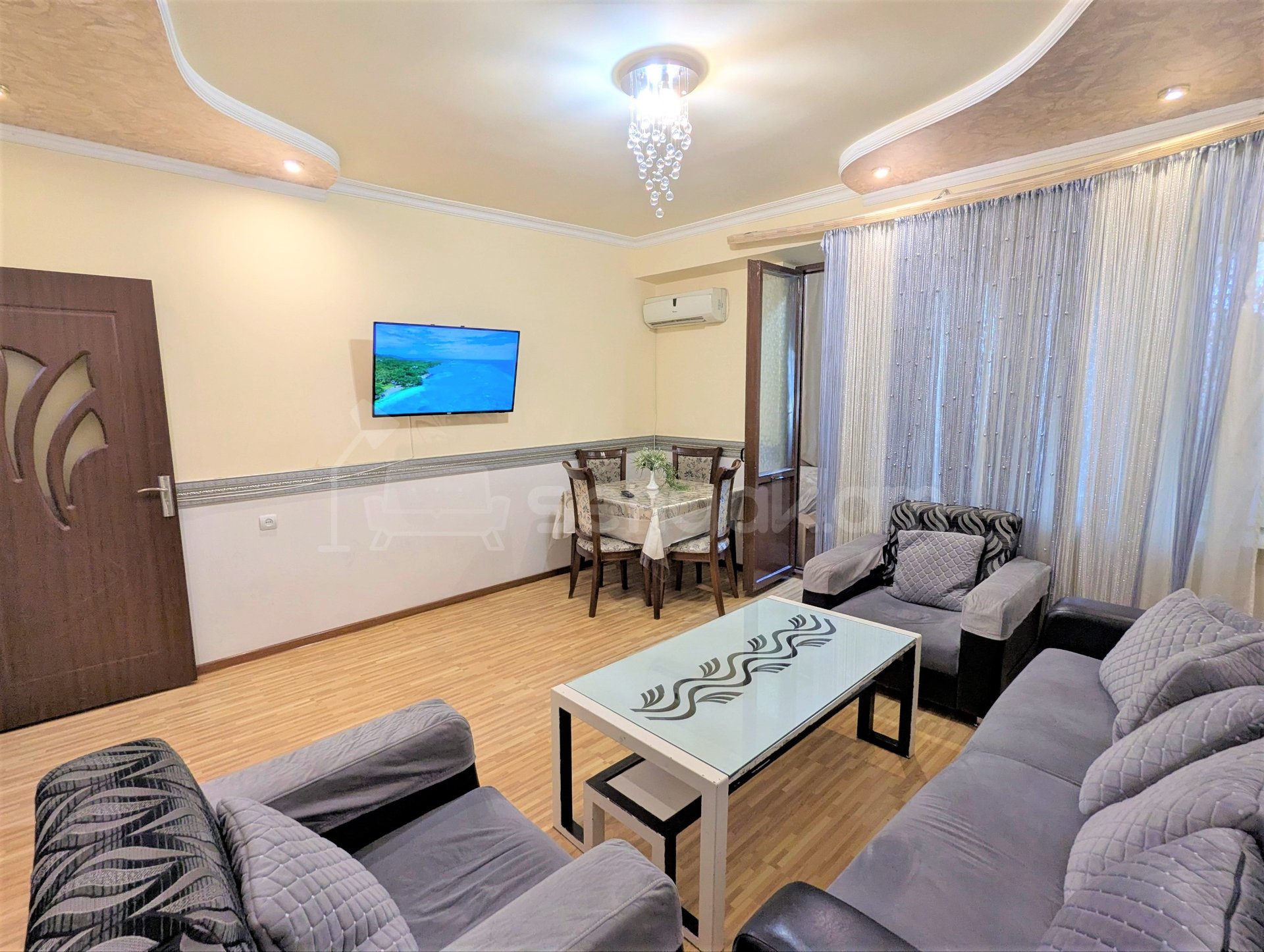 4 Սենյականոց Բնակարան, 92քմ, 2/9 հարկ, Կապիտալ Վերանորոգված, Կահավորված, Արևկող