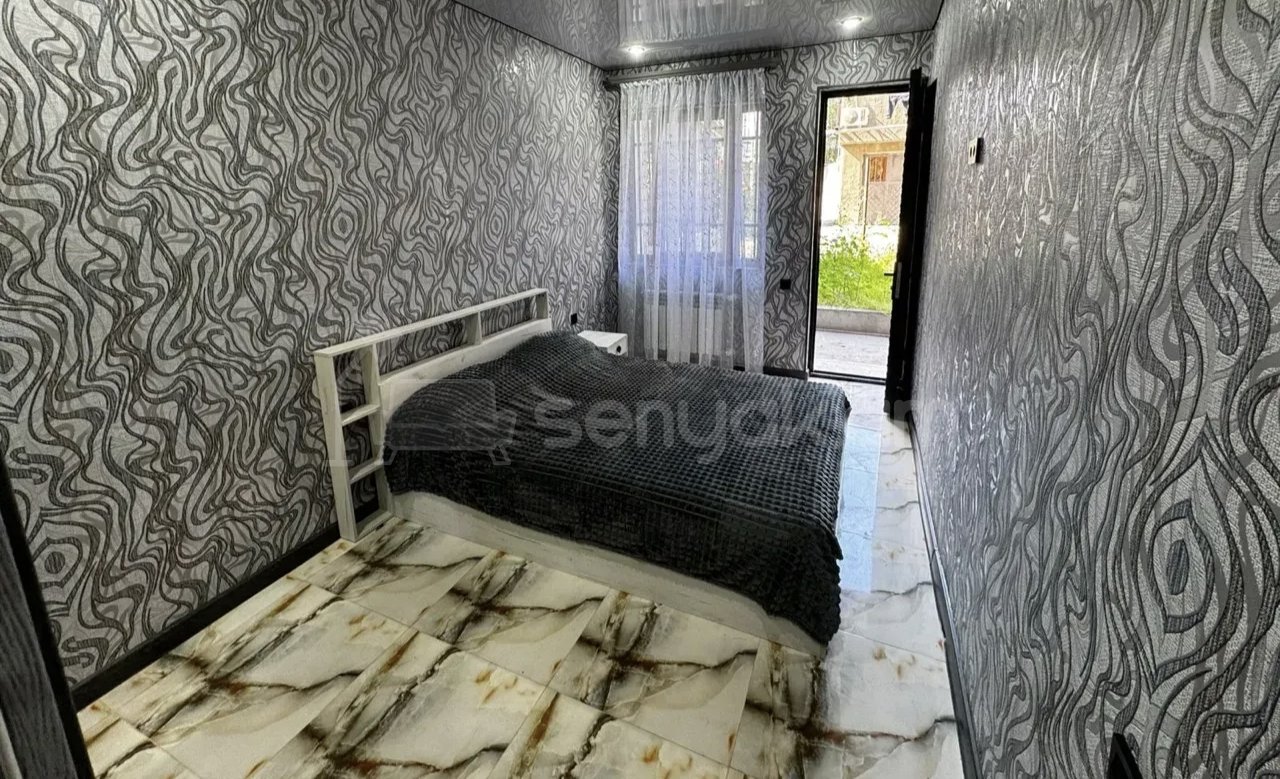 3 Սենյականոց Բնակարան Քարե Շենքում, 67քմ, 3/5 հարկ, Կապիտալ Վերանորոգված, Կահավորված