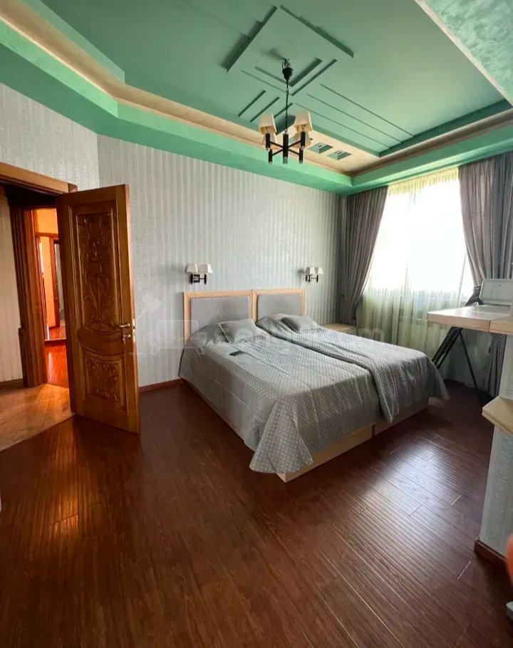 3 Սենյականոց Բնակարան, 160քմ, 10/18 հարկ, Դիզայներական Վերանորոգված, Կահավորված