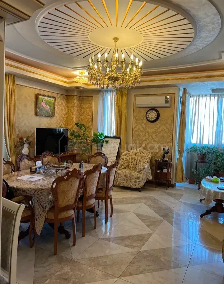 3 Սենյականոց Բնակարան, 160քմ, 10/18 հարկ, Դիզայներական Վերանորոգված, Կահավորված