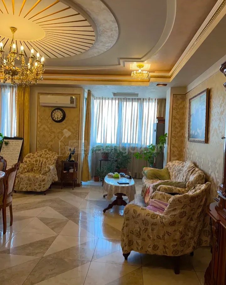 3 Սենյականոց Բնակարան, 160քմ, 10/18 հարկ, Դիզայներական Վերանորոգված, Կահավորված