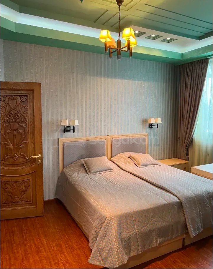 3 Սենյականոց Բնակարան, 160քմ, 10/18 հարկ, Դիզայներական Վերանորոգված, Կահավորված