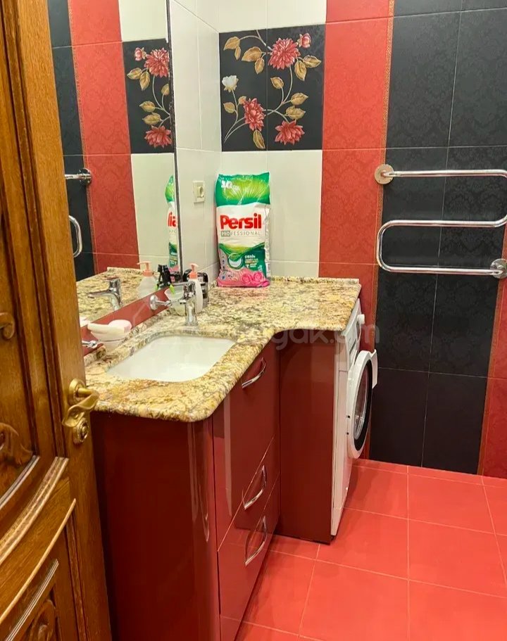 3 Սենյականոց Բնակարան, 160քմ, 10/18 հարկ, Դիզայներական Վերանորոգված, Կահավորված