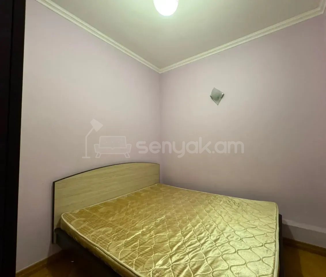 2 Սենյականոց Բնակարան Քարե Շենքում, 50քմ, 4/5 հարկ, Կապիտալ Վերանորոգված
