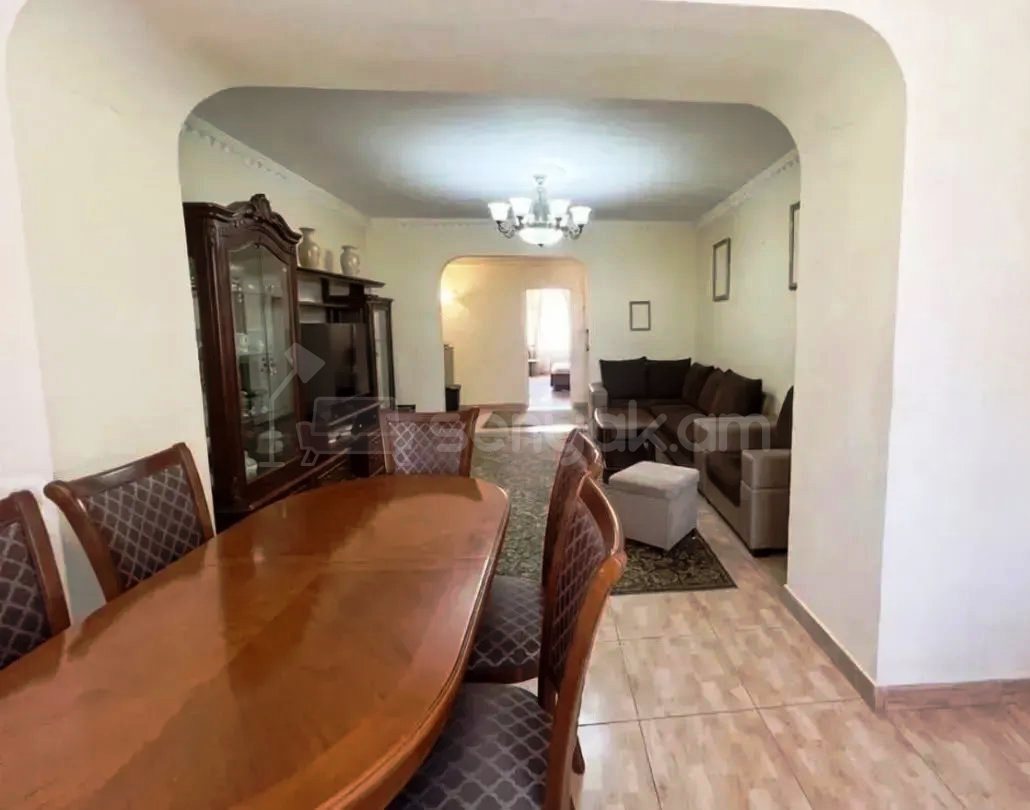 3 Սենյականոց Բնակարան Քարե Շենքում, 90քմ, 2/8 հարկ, Կոսմետիկ Վերանորոգված