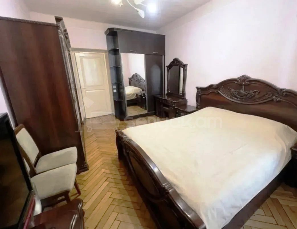 3 Սենյականոց Բնակարան Քարե Շենքում, 90քմ, 2/8 հարկ, Կոսմետիկ Վերանորոգված