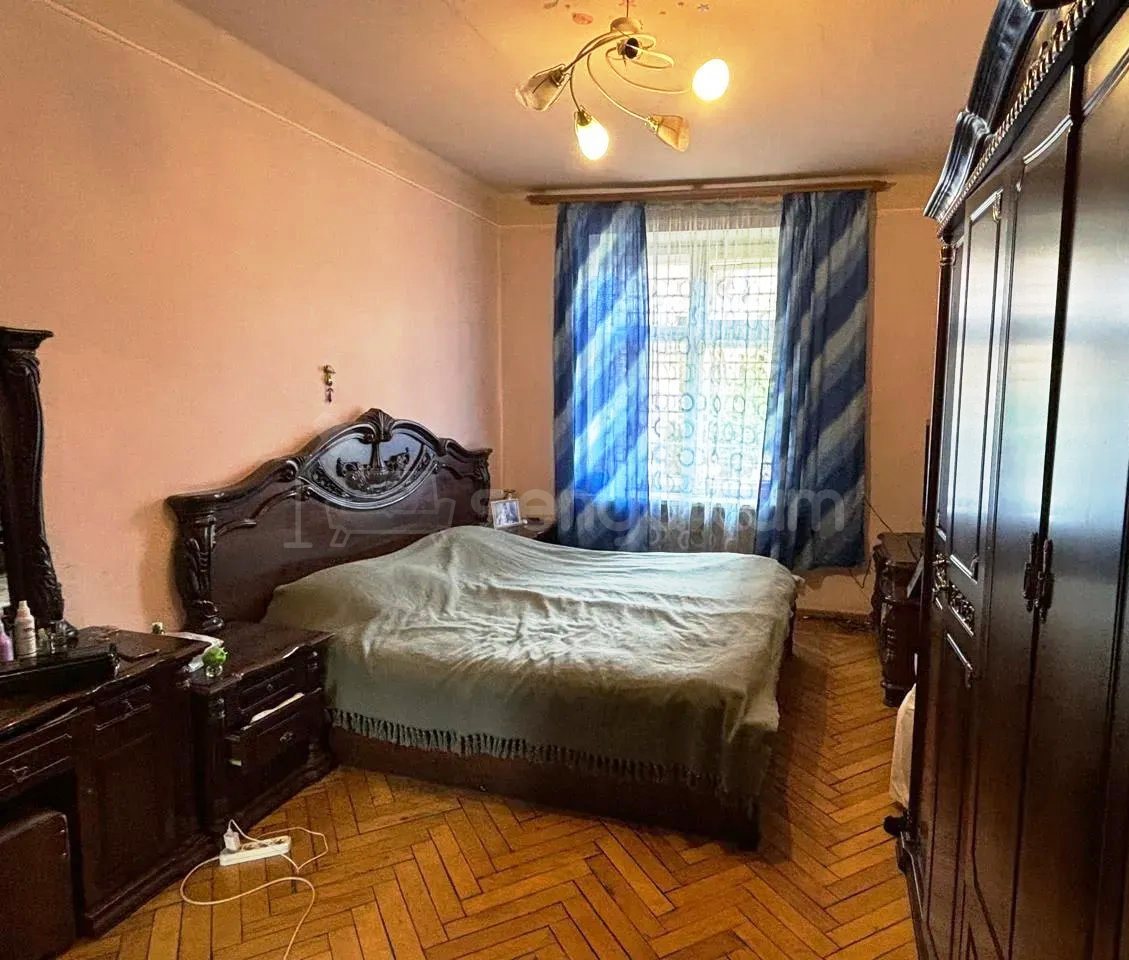 3 Սենյականոց Բնակարան Քարե Շենքում, 90քմ, 2/8 հարկ, Կոսմետիկ Վերանորոգված