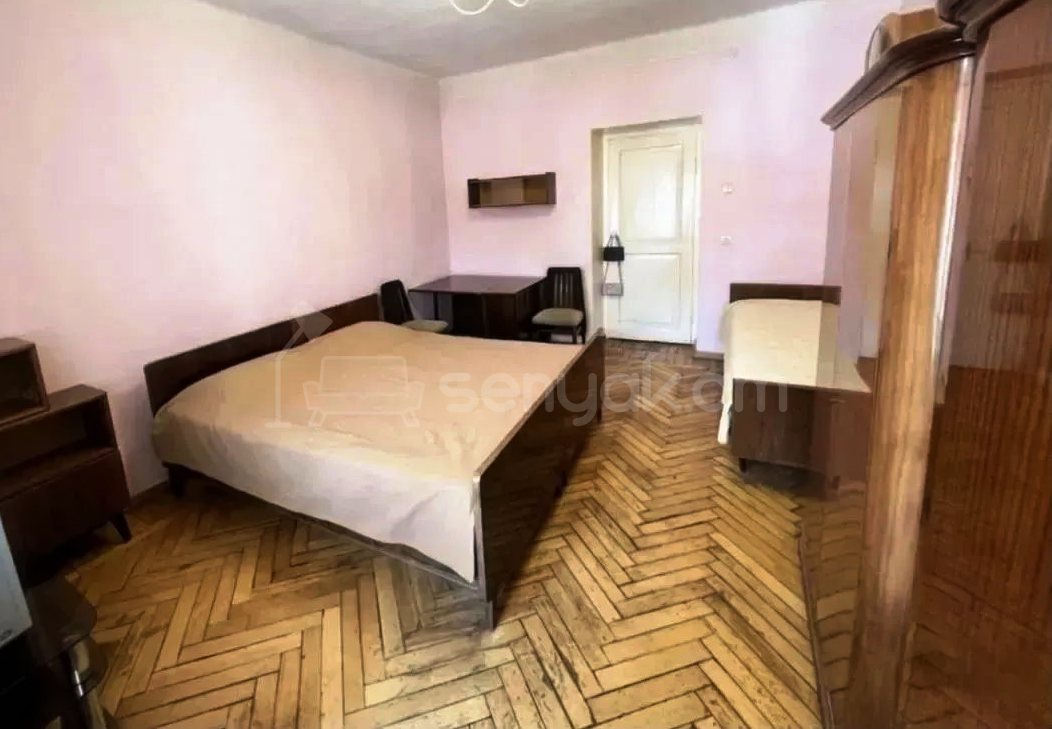3 Սենյականոց Բնակարան Քարե Շենքում, 90քմ, 2/8 հարկ, Կոսմետիկ Վերանորոգված