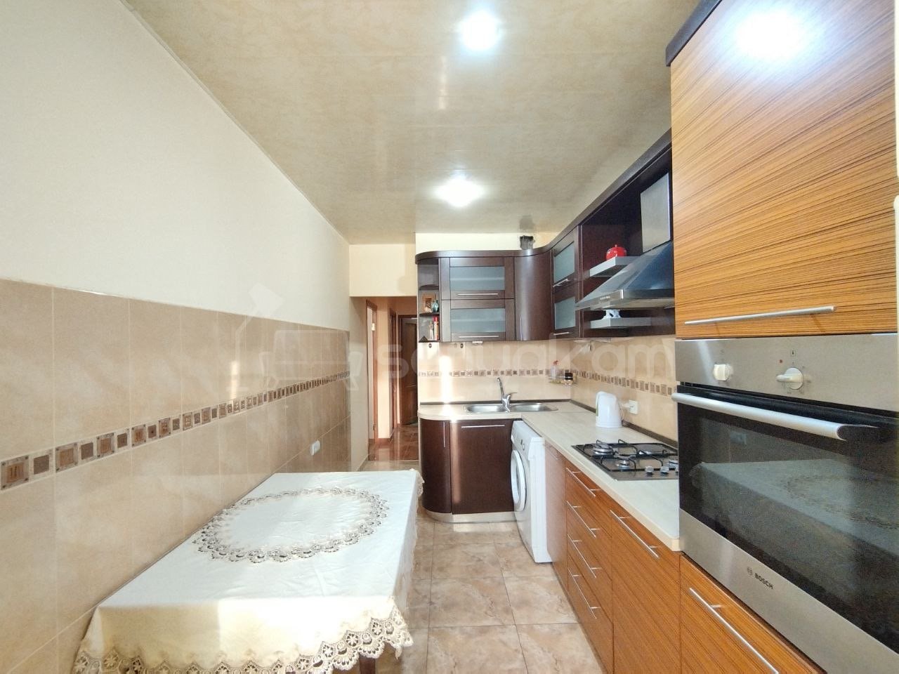 3 Սենյականոց Բնակարան, 80քմ, 3/9 հարկ, Կապիտալ Վերանորոգված