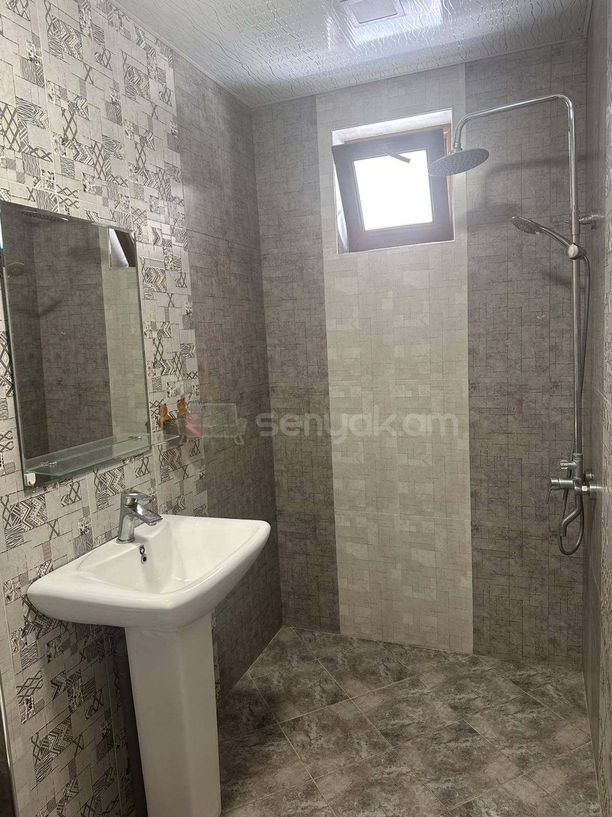 2 Սենյականոց Բնակարան Քարե Շենքում, 52քմ, 2/2 հարկ, Կապիտալ Վերանորոգված, Կահավորված, Արևկող