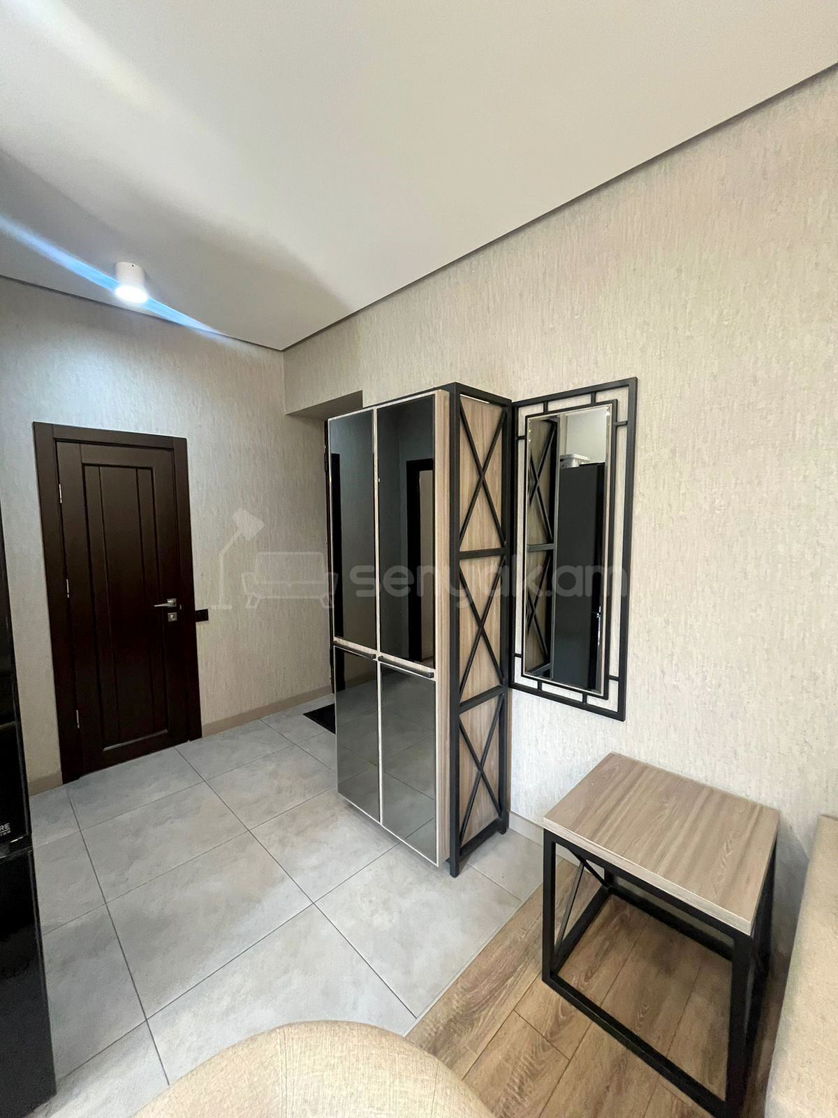 2 Սենյականոց Բնակարան Քարե Շենքում, 60քմ, 2/5 հարկ, Դիզայներական Վերանորոգված, Կահավորված, Արևկող