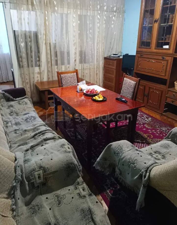 2 Սենյականոց Բնակարան Քարե Շենքում, 57քմ, 4/5 հարկ, Կոսմետիկ Վերանորոգված, Կահավորված