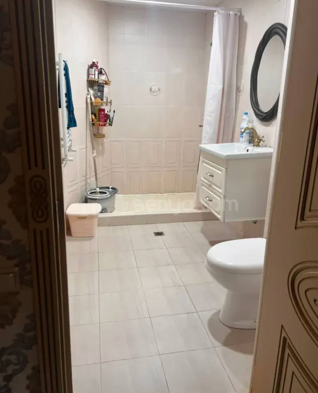 3 Սենյականոց Բնակարան Քարե Շենքում, 82քմ, 1/4 հարկ, Կապիտալ Վերանորոգված