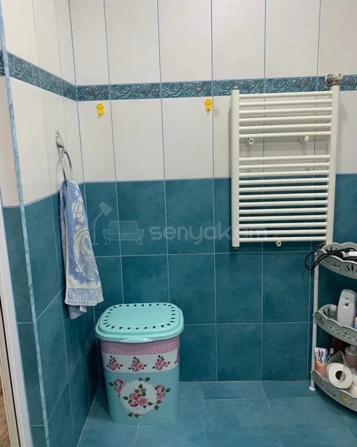 3 Սենյականոց Բնակարան Քարե Շենքում, 74քմ, 2/4 հարկ, Կապիտալ Վերանորոգված