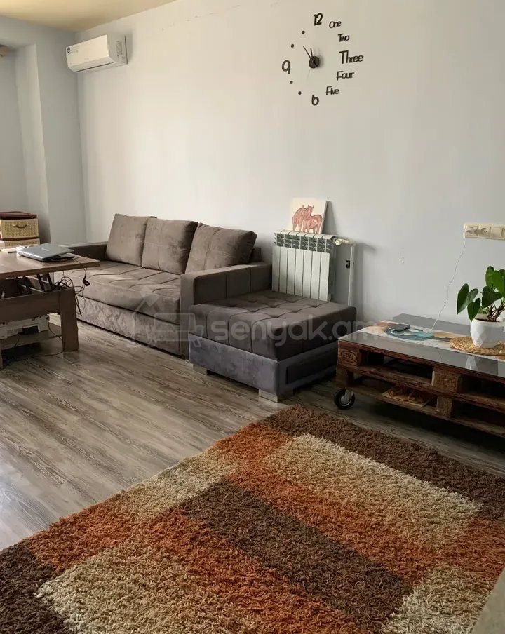 3 Սենյականոց Բնակարան Քարե Շենքում, 74քմ, 2/4 հարկ, Կապիտալ Վերանորոգված