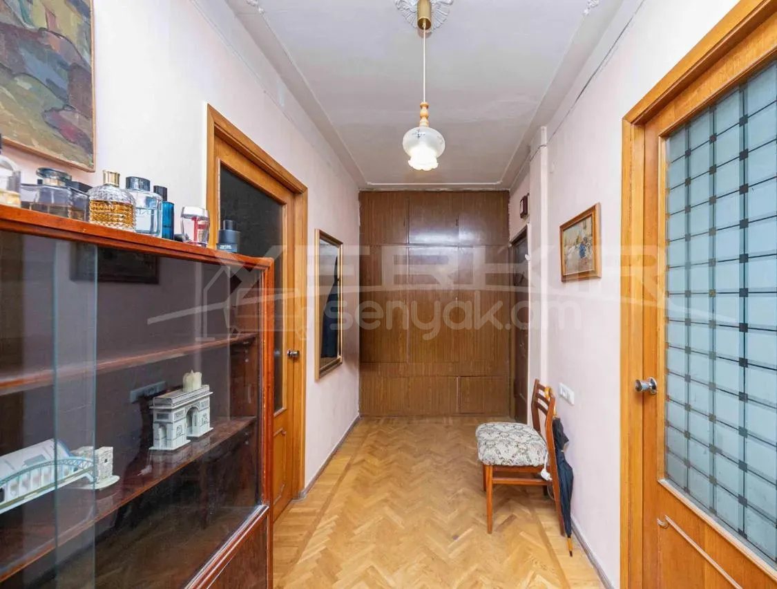4 Սենյականոց Բնակարան, 82քմ, 3/9 հարկ, Կոսմետիկ Վերանորոգված