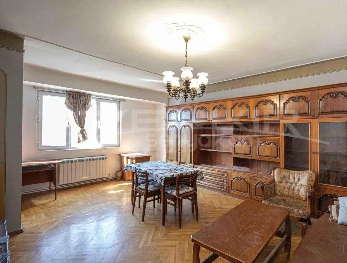 4 Սենյականոց Բնակարան, 82քմ, 3/9 հարկ, Կոսմետիկ Վերանորոգված