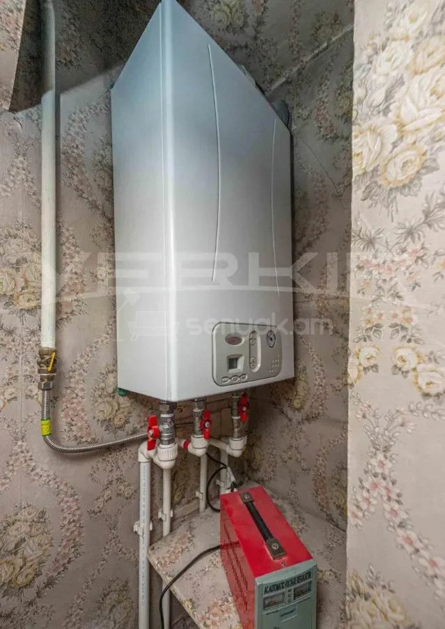 4 Սենյականոց Բնակարան, 82քմ, 3/9 հարկ, Կոսմետիկ Վերանորոգված