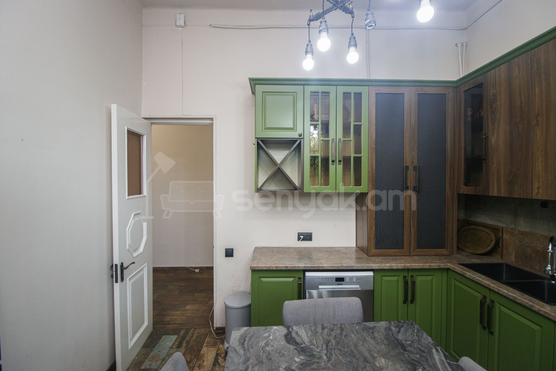 Օֆիսային Տարածք, 120քմ, Կապիտալ Վերանորոգված