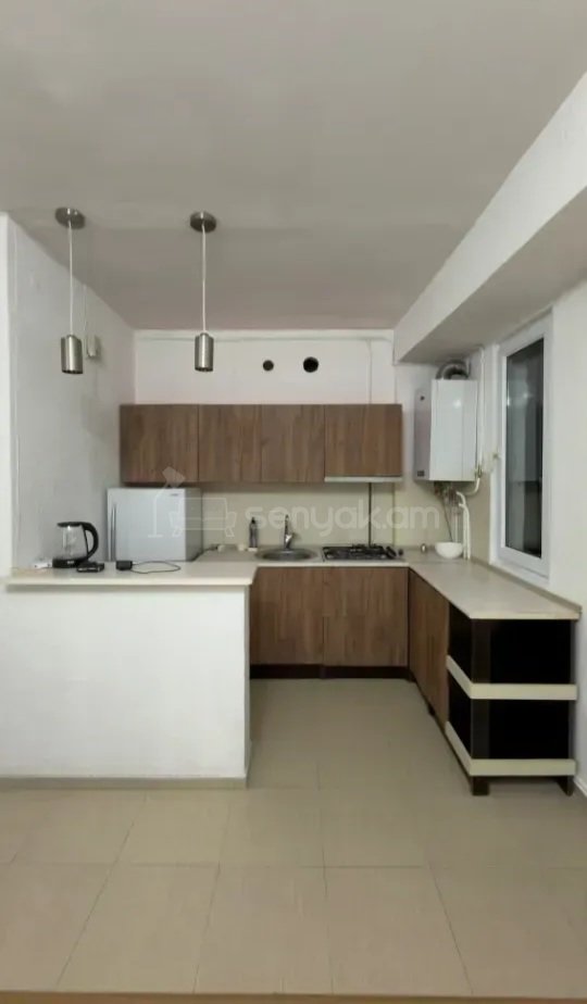 2 Սենյականոց Բնակարան Քարե Շենքում, 40քմ, 4/9 հարկ, Կապիտալ Վերանորոգված, Կահավորված
