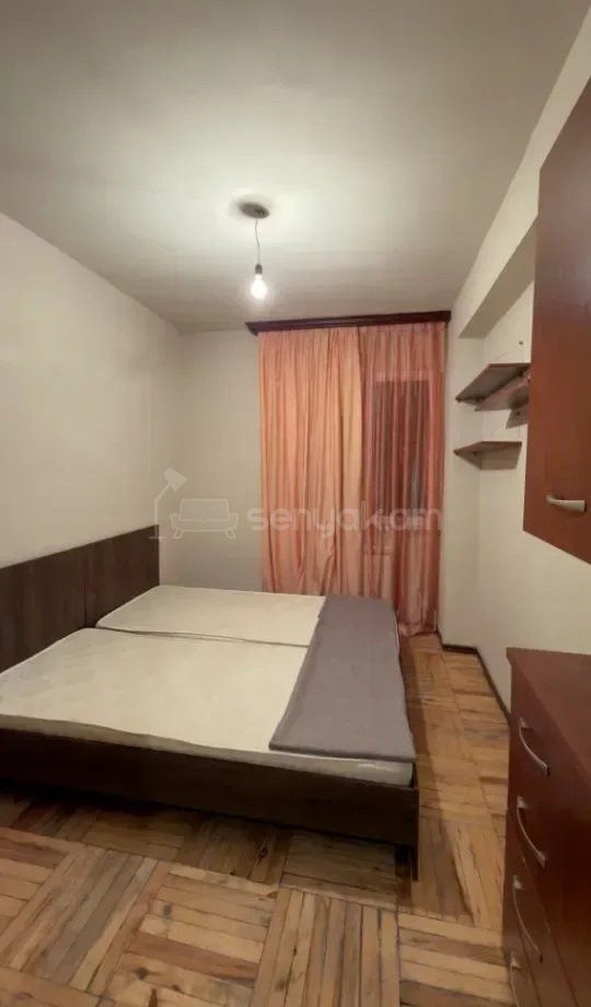 2 Սենյականոց Բնակարան Քարե Շենքում, 40քմ, 4/9 հարկ, Կապիտալ Վերանորոգված, Կահավորված