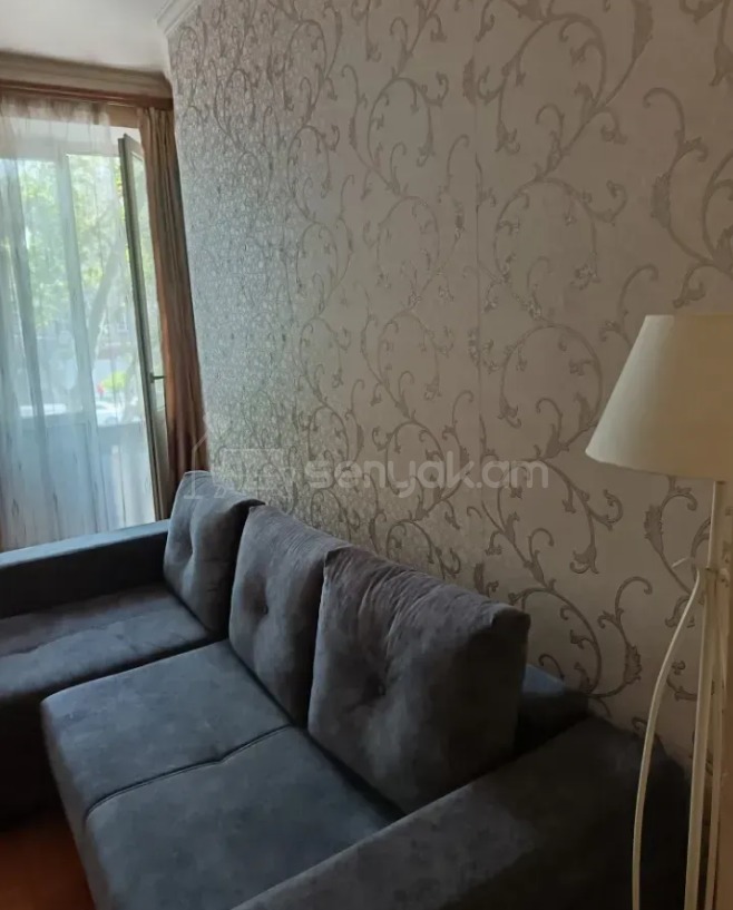 1 Սենյականոց Բնակարան Քարե Շենքում, 38քմ, 2/5 հարկ, Կոսմետիկ Վերանորոգված