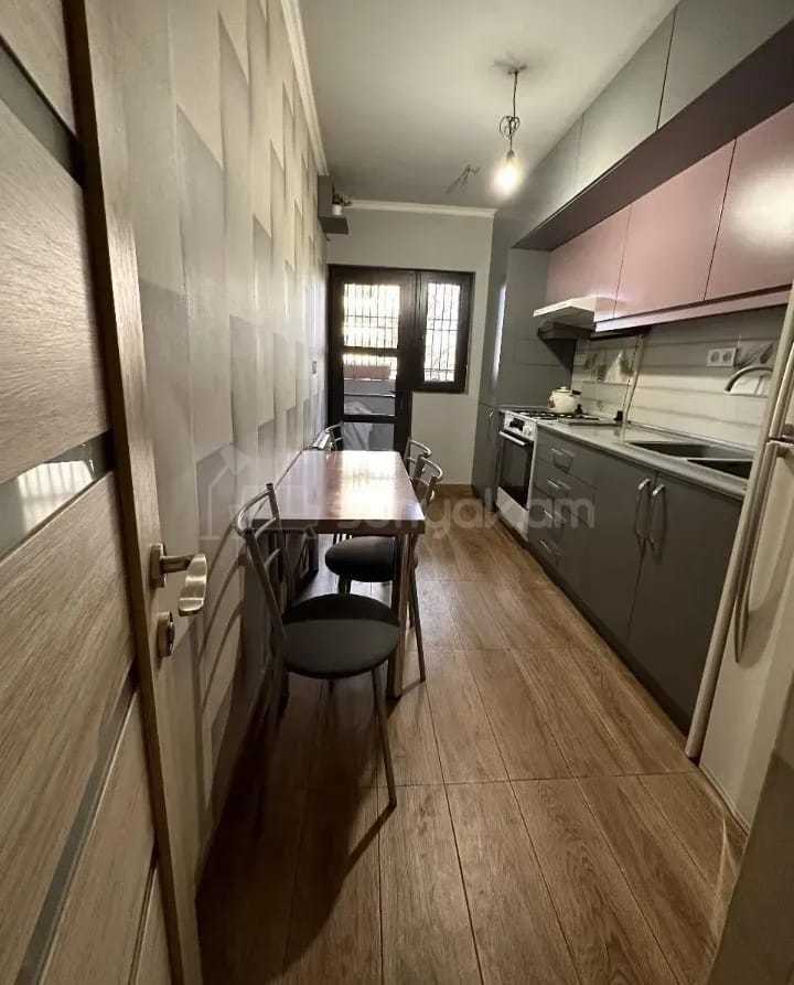4 Սենյականոց Բնակարան, 80քմ, 2/16 հարկ, Կապիտալ Վերանորոգված