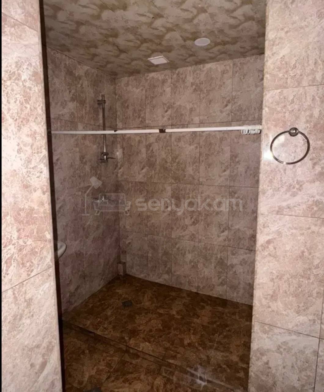 3 Սենյականոց Բնակարան, 100քմ, 5/9 հարկ, Նորմալ Վիճակում, Կահավորված, Արևկող
