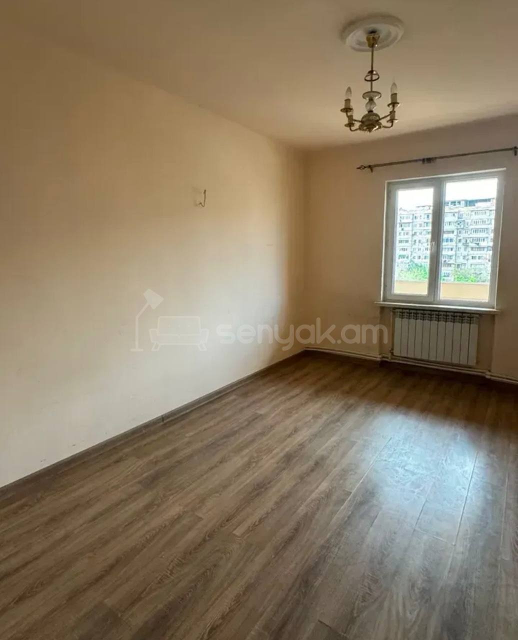 3 Սենյականոց Բնակարան, 100քմ, 5/9 հարկ, Նորմալ Վիճակում, Կահավորված, Արևկող