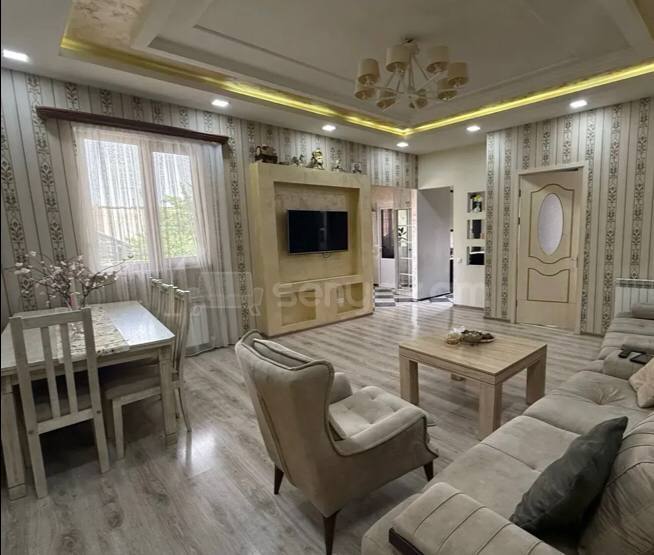 7 Սենյականոց Սեփական Տուն, 250քմ, Կապիտալ Վերանորոգված