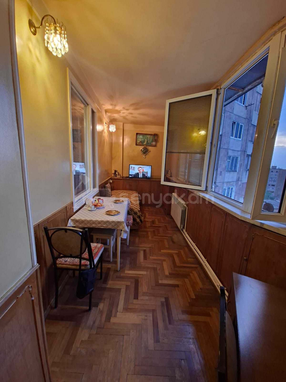 3 Սենյականոց Բնակարան, 85քմ, 7/12 հարկ, Նորմալ Վիճակում