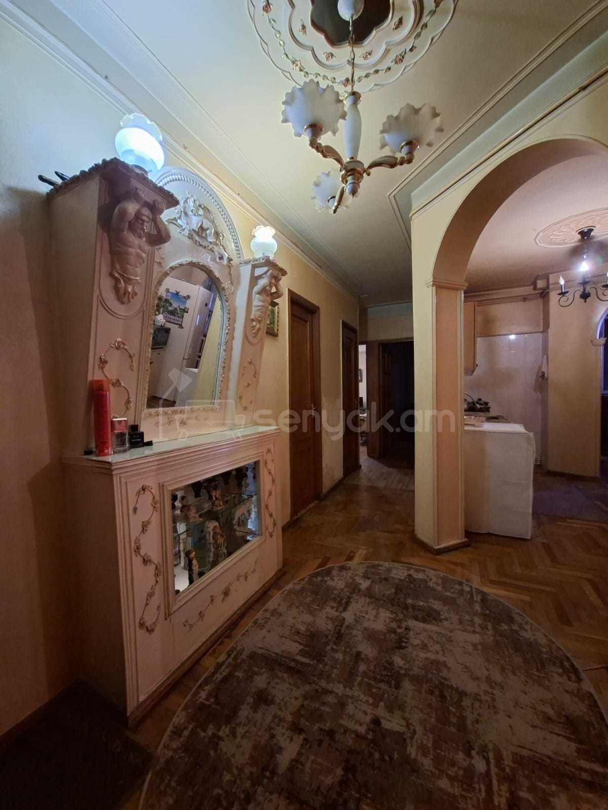 3 Սենյականոց Բնակարան, 85քմ, 7/12 հարկ, Նորմալ Վիճակում