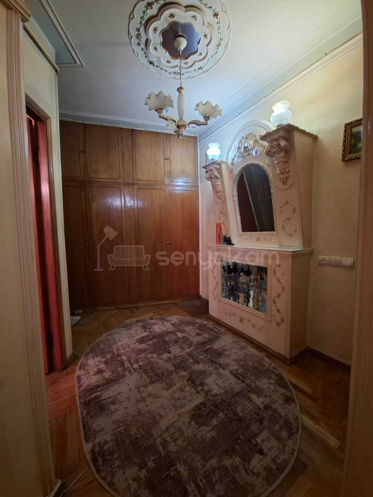 3 Սենյականոց Բնակարան, 85քմ, 7/12 հարկ, Նորմալ Վիճակում