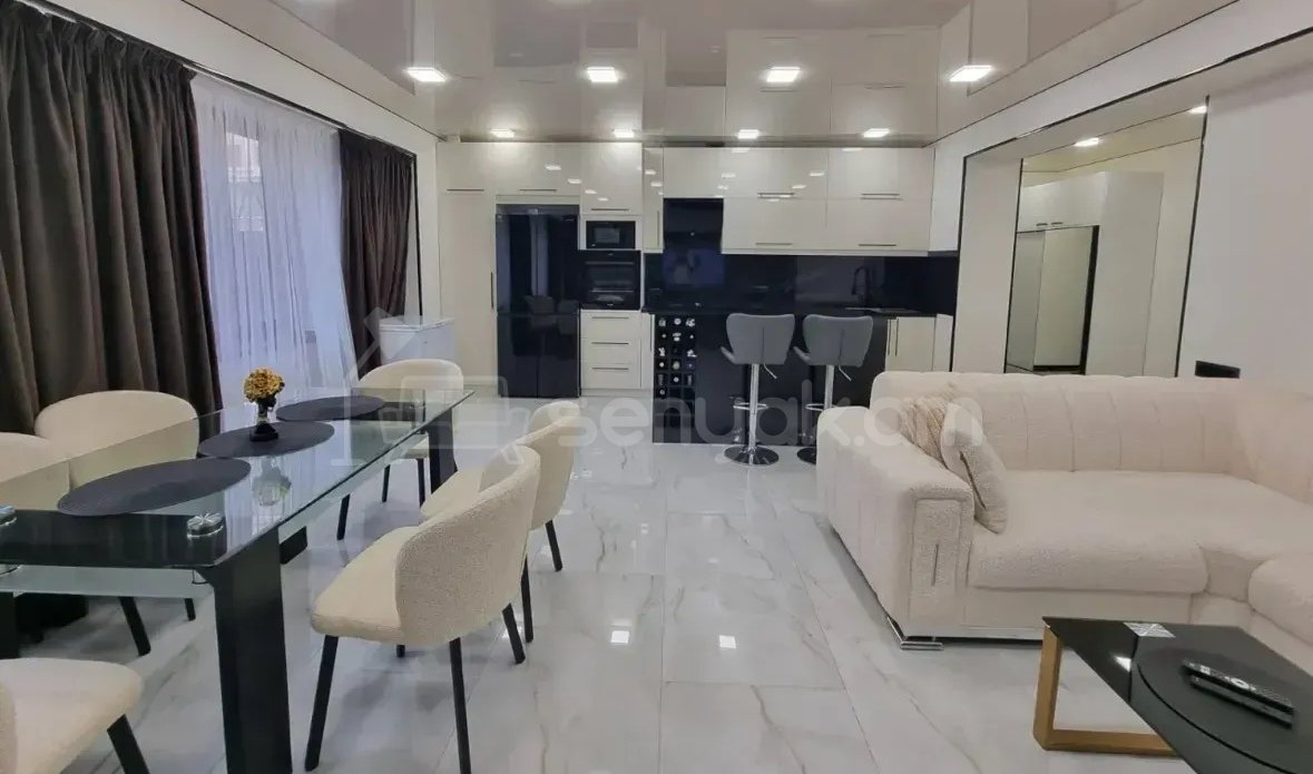 3 Սենյականոց Բնակարան, 80քմ, 1/9 հարկ, Դիզայներական Վերանորոգված, Կահավորված