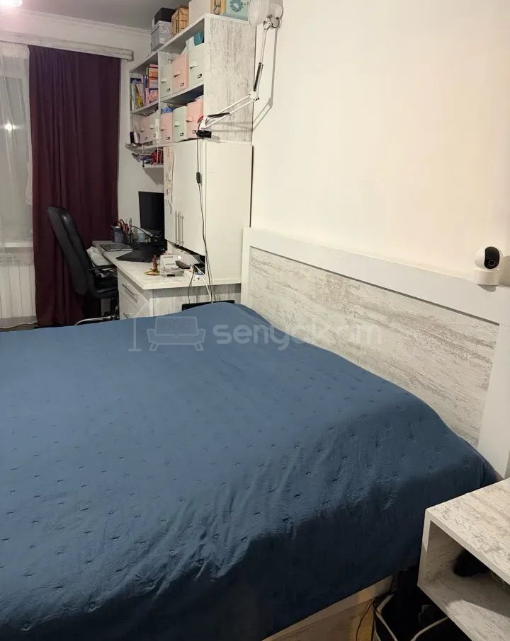 4 Սենյականոց Բնակարան Քարե Շենքում, 90քմ, 4/4 հարկ, Կոսմետիկ Վերանորոգված