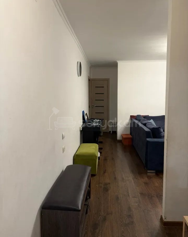4 Սենյականոց Բնակարան Քարե Շենքում, 90քմ, 4/4 հարկ, Կոսմետիկ Վերանորոգված