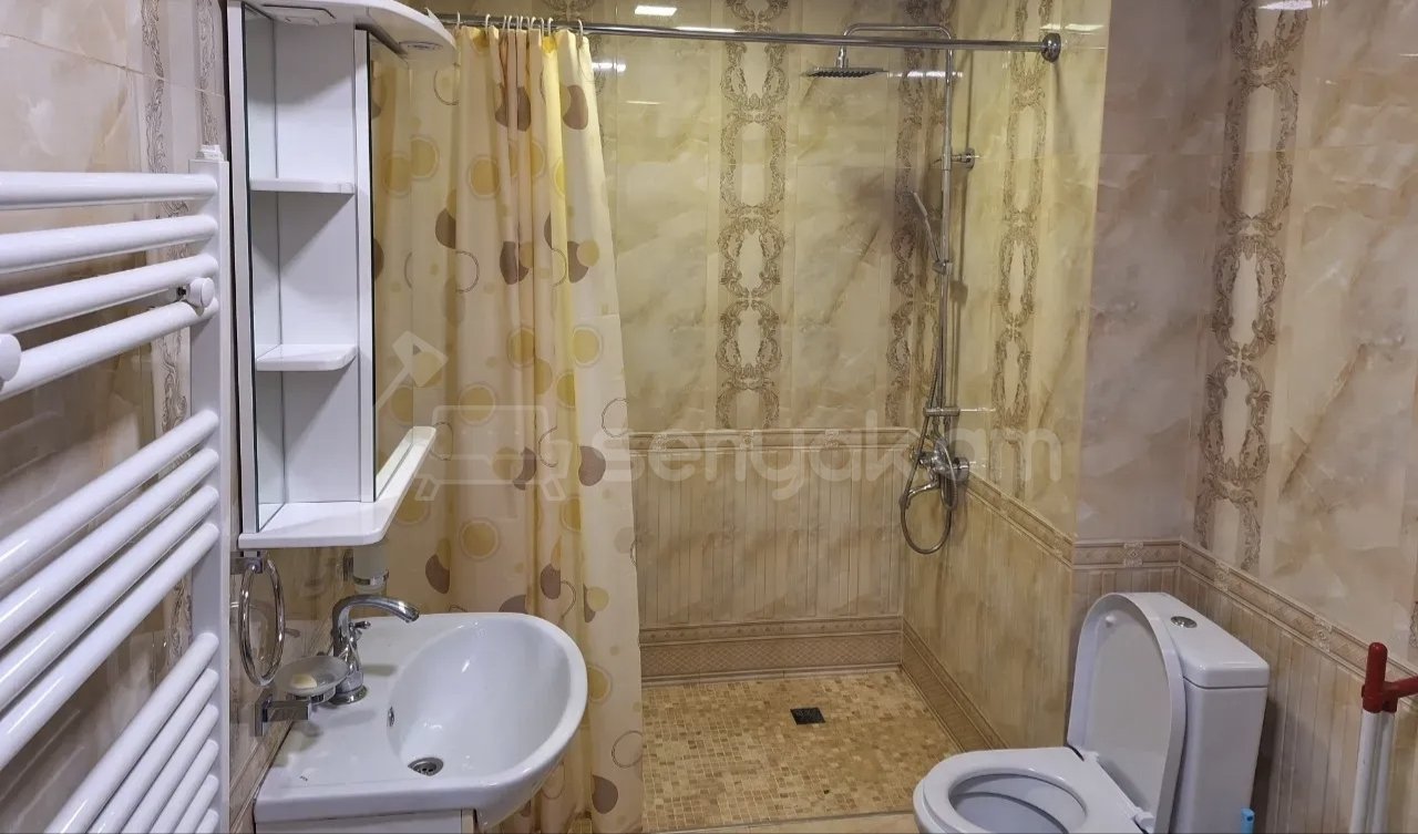 2 Սենյականոց Բնակարան Քարե Շենքում, 68քմ, 3/9 հարկ, Կապիտալ Վերանորոգված, Կահավորված, Արևկող