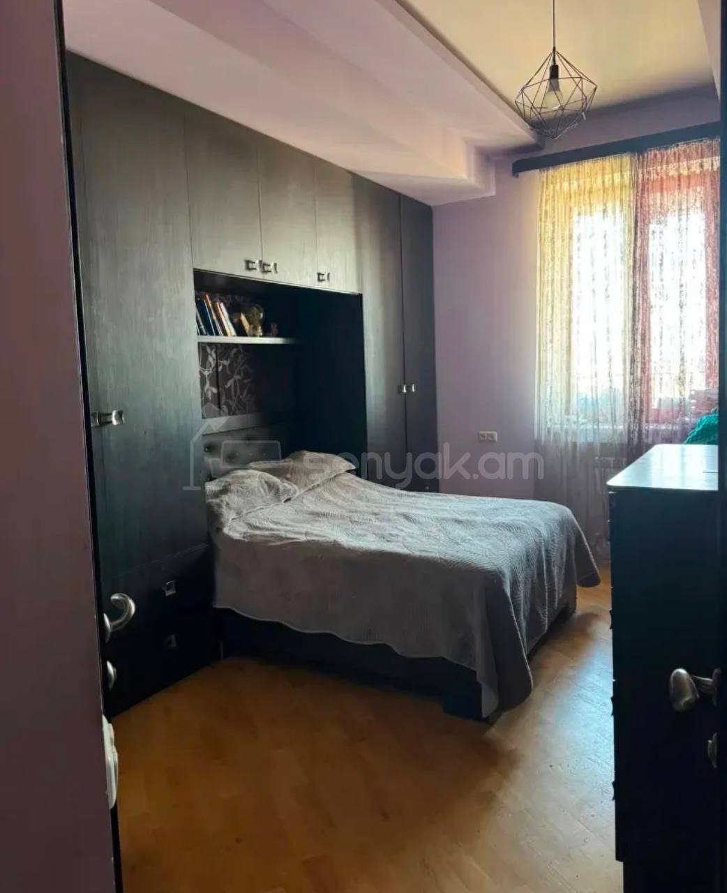 4 Սենյականոց Բնակարան, 101քմ, 9/12 հարկ, Կապիտալ Վերանորոգված, Կահավորված