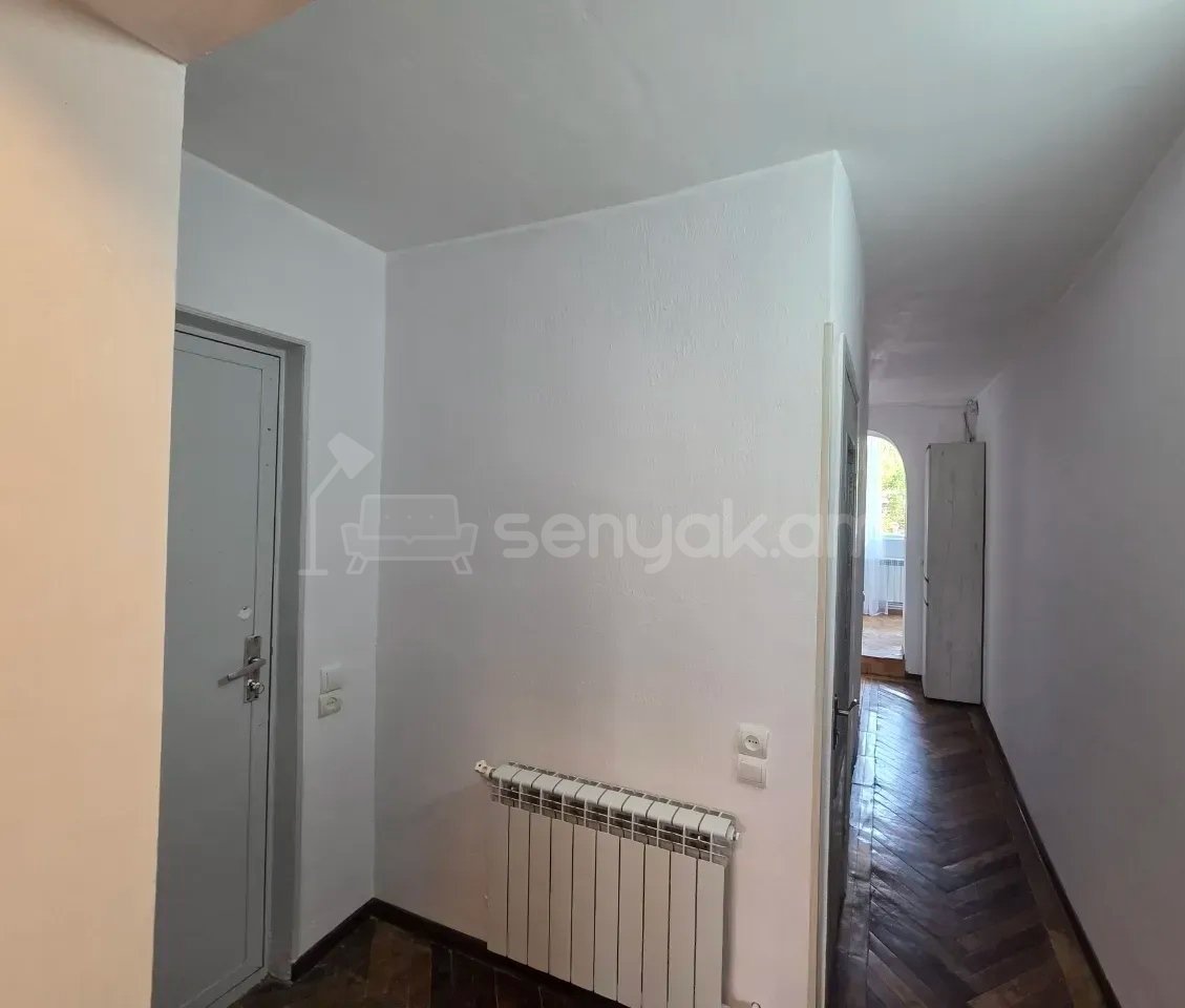 3 Սենյականոց Բնակարան Քարե Շենքում, 74քմ, 2/4 հարկ, Կապիտալ Վերանորոգված