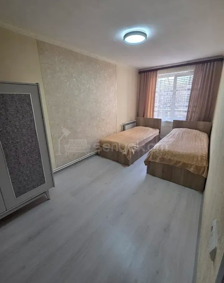 3 Սենյականոց Բնակարան Քարե Շենքում, 74քմ, 2/4 հարկ, Կապիտալ Վերանորոգված