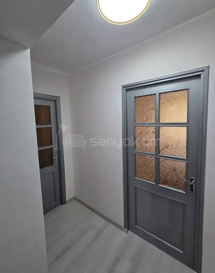 3 Սենյականոց Բնակարան, 74քմ, 2/4 հարկ, Կապիտալ Վերանորոգված