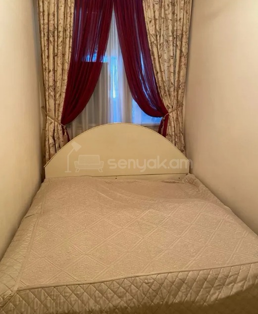 2 Սենյականոց Բնակարան Քարե Շենքում, 63քմ, 1/5 հարկ, Նորմալ Վիճակում