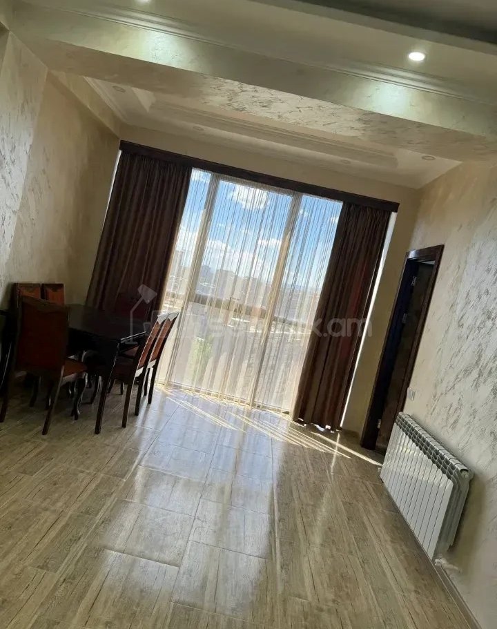3 Սենյականոց Բնակարան Նորակառույցում, 74քմ, 13/18 հարկ, Կապիտալ Վերանորոգված