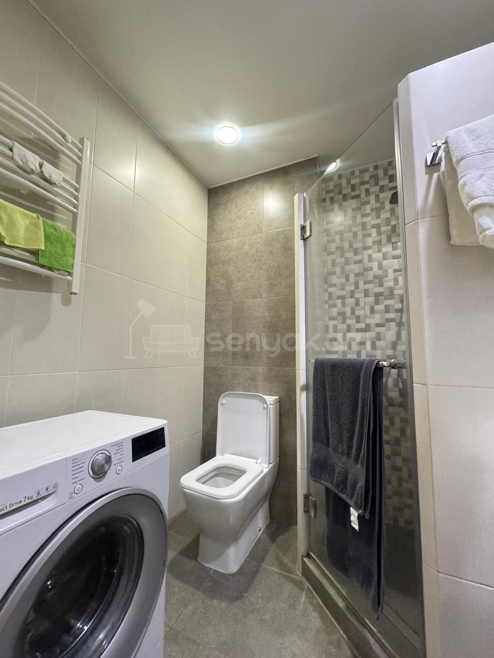 3 Սենյականոց Բնակարան Քարե Շենքում, 83քմ, 2/5 հարկ, Կապիտալ Վերանորոգված