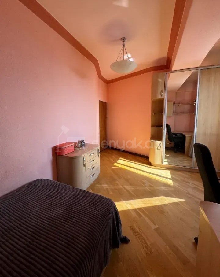 4 Սենյականոց Բնակարան Նորակառույցում, 120քմ, 9/10 հարկ, Կապիտալ Վերանորոգված