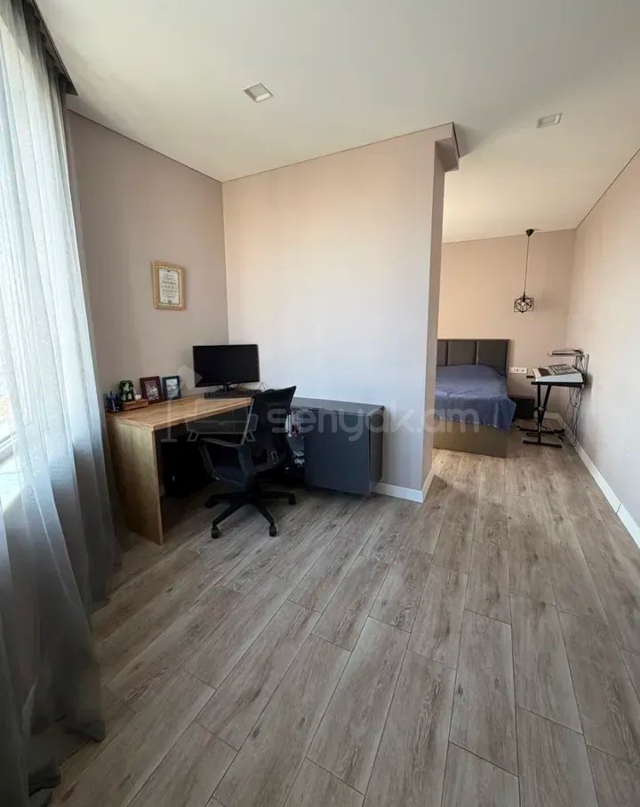 4 Սենյականոց Բնակարան Նորակառույցում, 100քմ, 8/12 հարկ, Կապիտալ Վերանորոգված