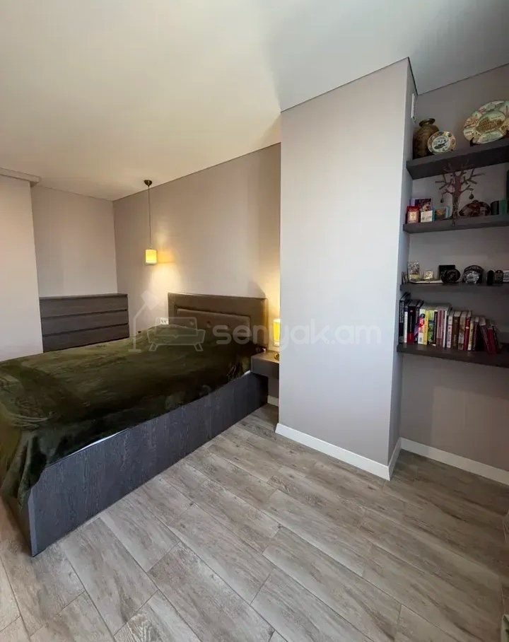 4 Սենյականոց Բնակարան Նորակառույցում, 100քմ, 8/12 հարկ, Կապիտալ Վերանորոգված