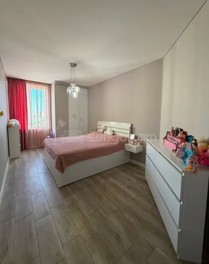 4 Սենյականոց Բնակարան Նորակառույցում, 100քմ, 8/12 հարկ, Կապիտալ Վերանորոգված