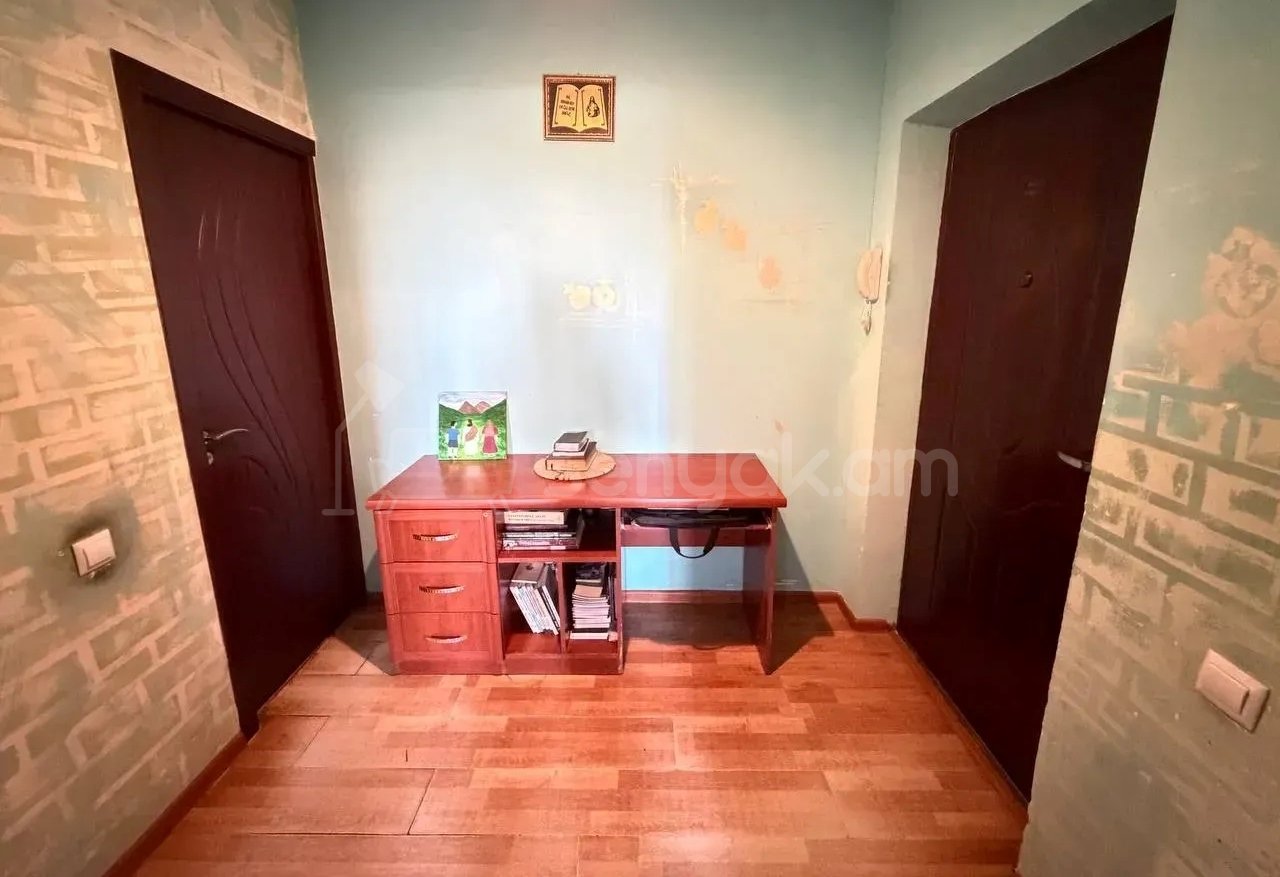 1 Սենյականոց Բնակարան Նորակառույցում, 47քմ, 9/12 հարկ, Կապիտալ Վերանորոգված
