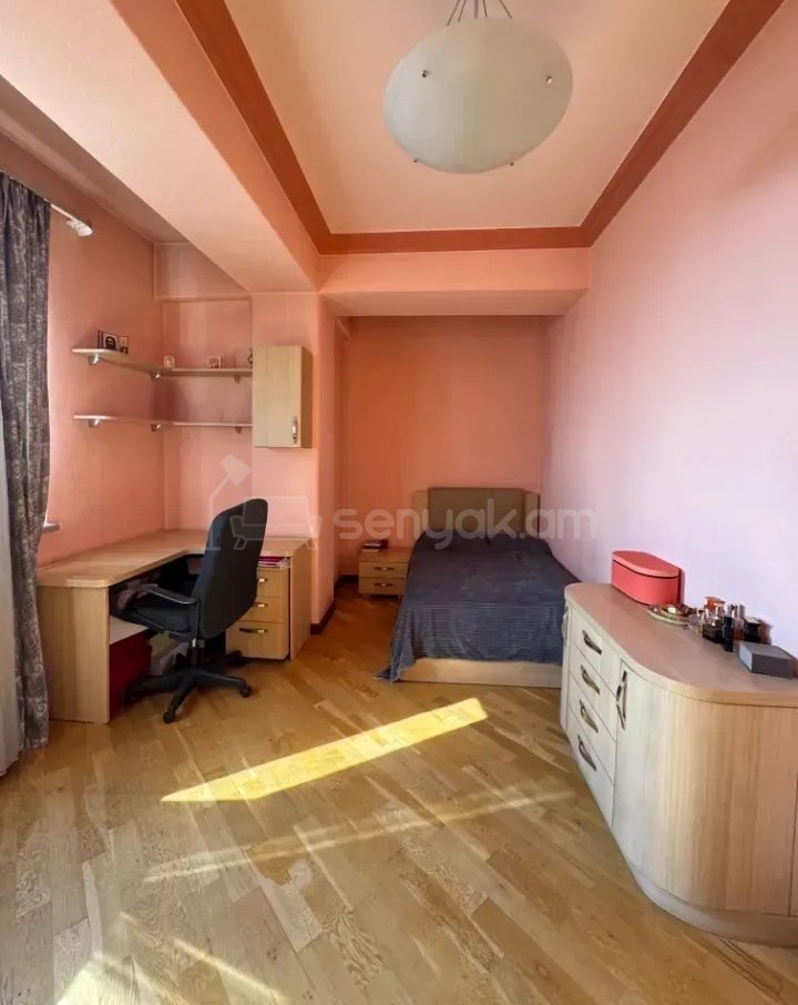 4 Սենյականոց Բնակարան, 120քմ, 9/10 հարկ, Կապիտալ Վերանորոգված